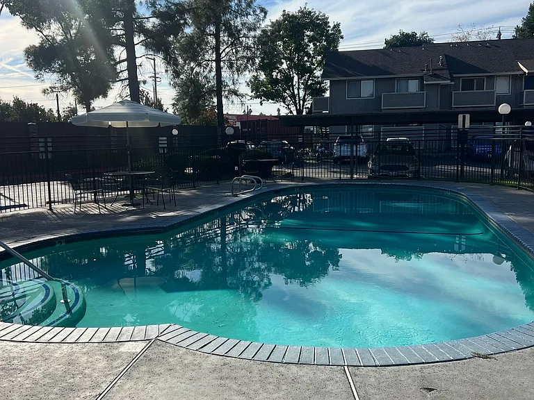 7101 Gerber Rd — Photo 15