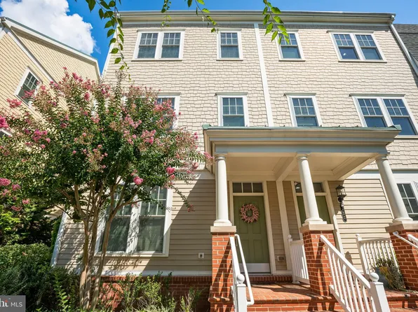 720 Diamond Ave, Alexandria, VA 22301