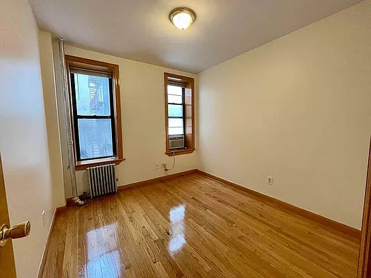 Rented by J PRESTON AND ASSOCIATES INC | media 9