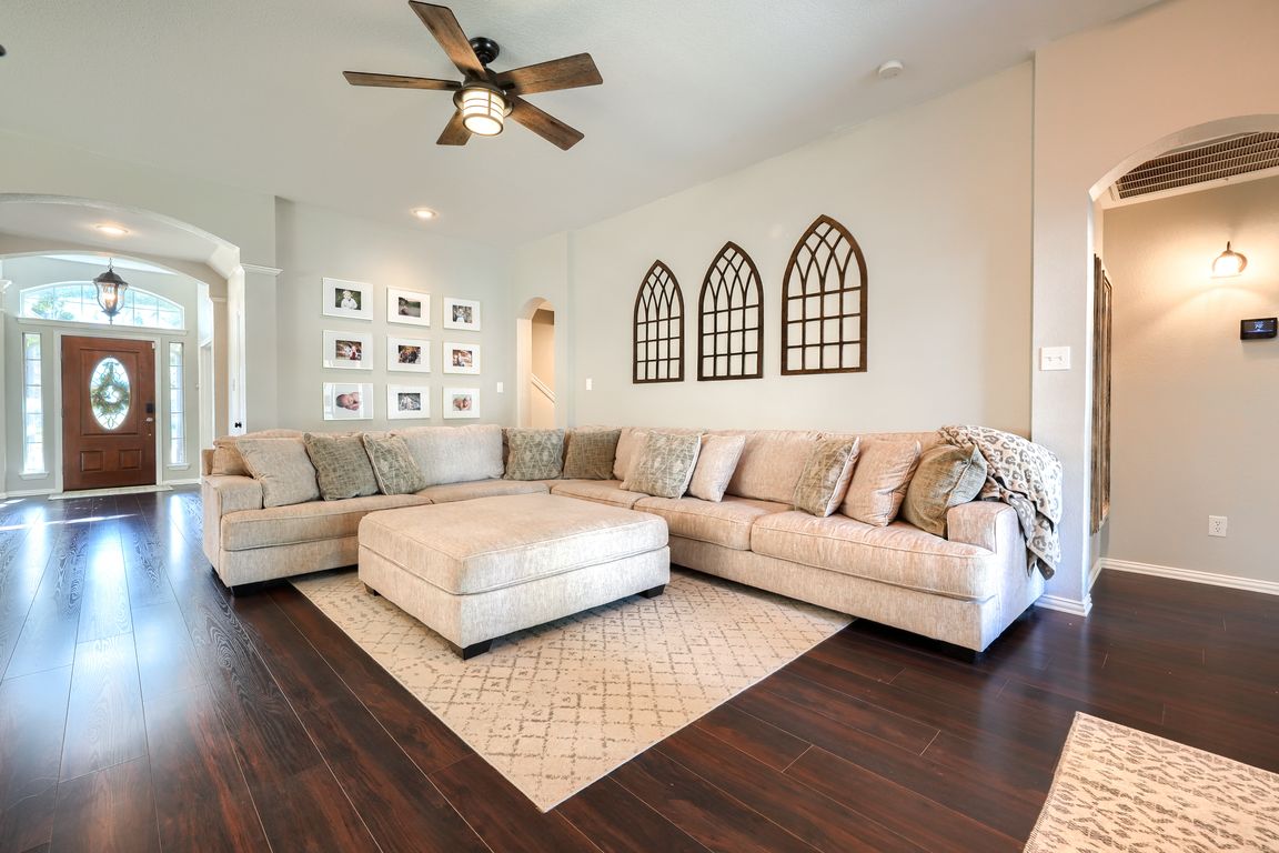 next background image