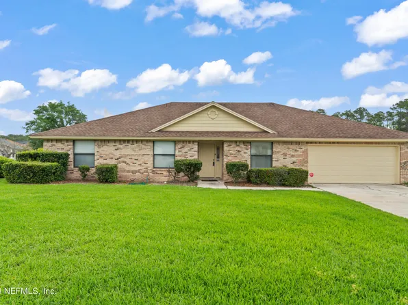 1739 SECRETARIAT Lane N, Jacksonville, FL 32218