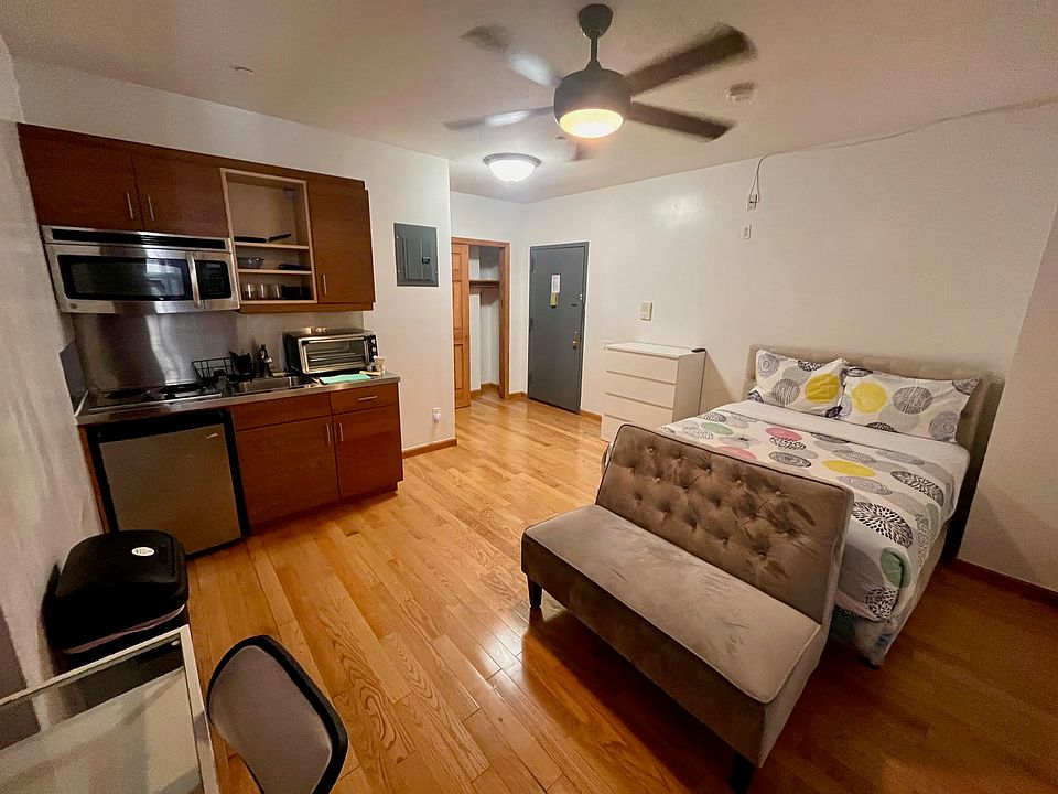 1st image of 140 E 31st St #41
