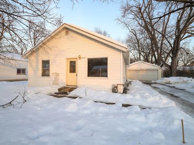 8141 Nicollet Ave S, Bloomington, MN, 55420
