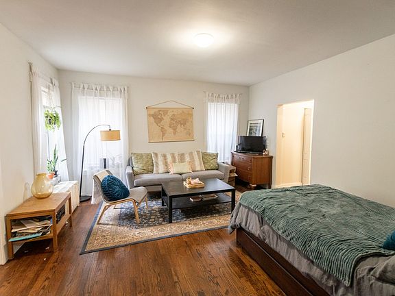 4th image of 1662 W Farwell Ave APT 1S