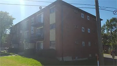 10210 Ridgeland Ave — Photo 2