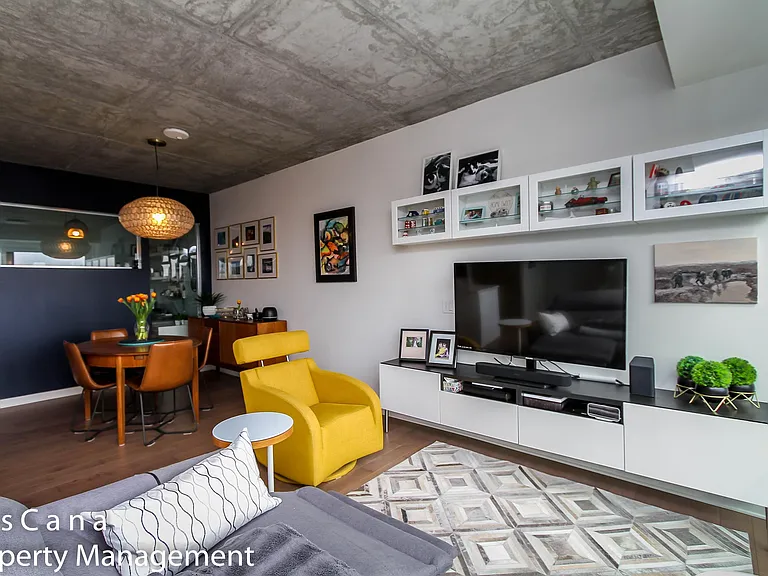 135 Barrette St #409 — Photo 16