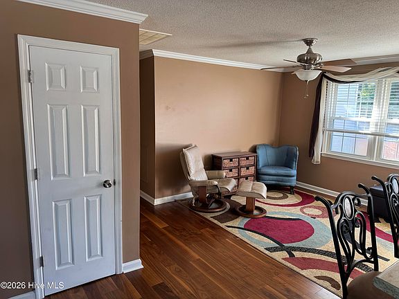 4th image of 2815 Northwoods Drive