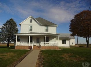 202 N Oak St, Winfield, IA 52659