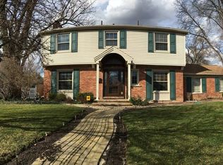 1273 Yorkshire Rd, Birmingham, MI 48009