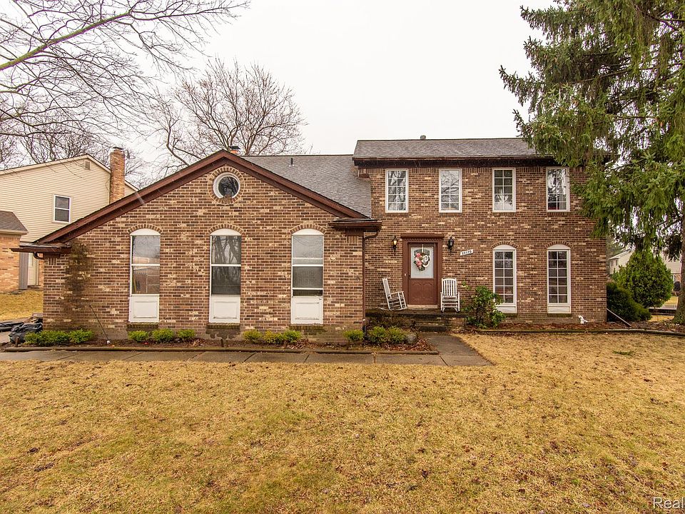 1st image of 22170 Shadybrook Dr