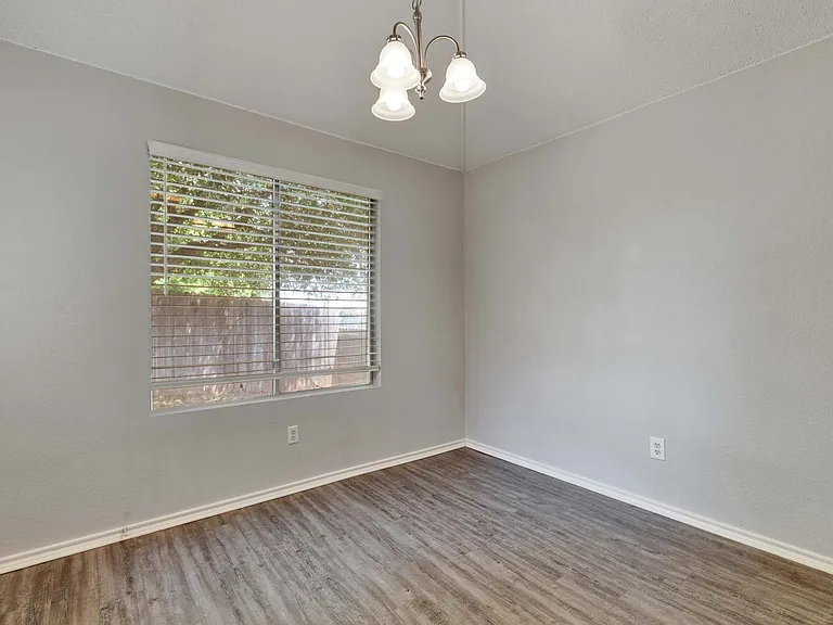 1403 Gulf Way — Photo 9