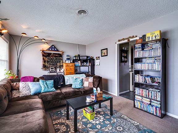 4th image of 2449 Bingham Ave