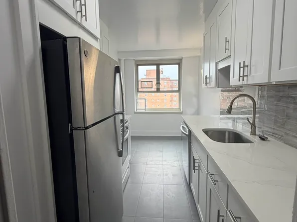 185-15 64th Avenue image 1 of 10