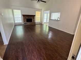 5820 Maurie Dr, Haltom City, TX 76148