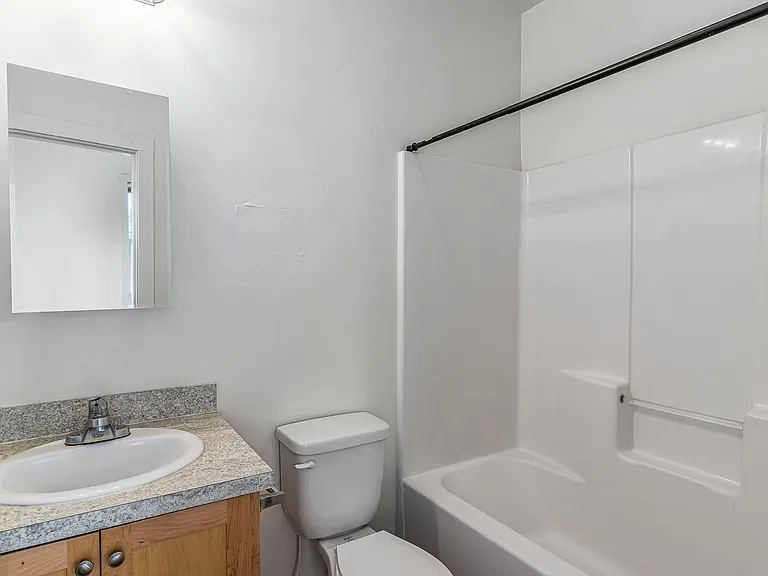 326-336 S Asbury St — Photo 18