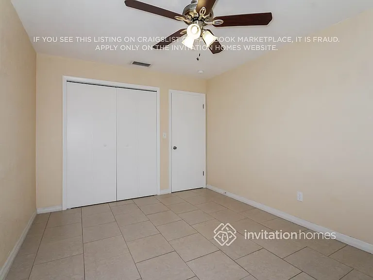 126 SW 48th Ter — Photo 10