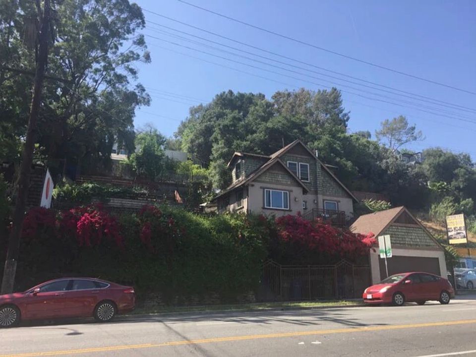 1st image of 2123 Hyperion Ave