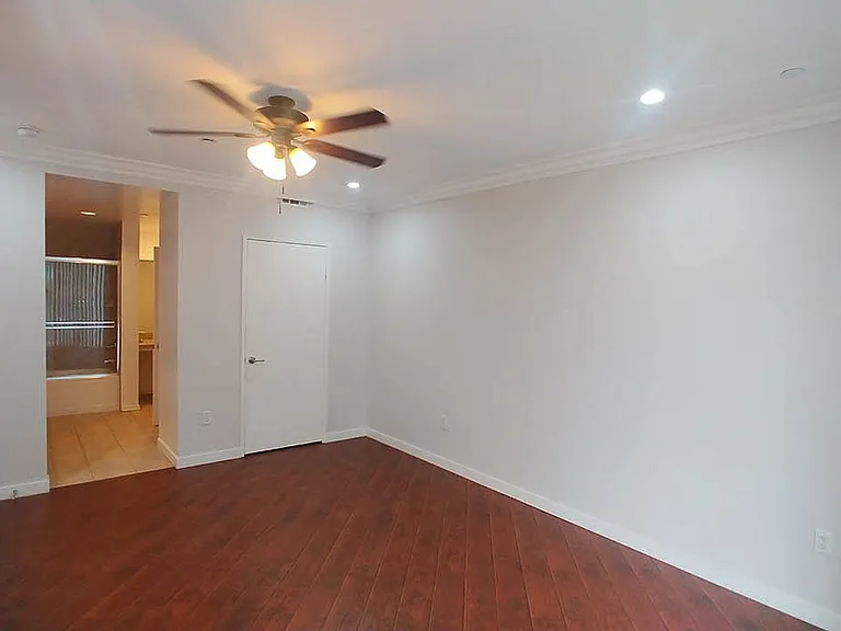 Almeria Townhomes — Photo 97