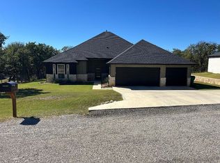 125 Jim Walter Dr, Runaway Bay, TX 76426