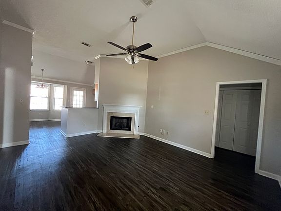 3rd image of 8918 Lake Springs Cv