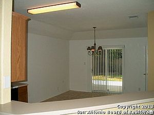 5th image of 10154 Cedarcliff
