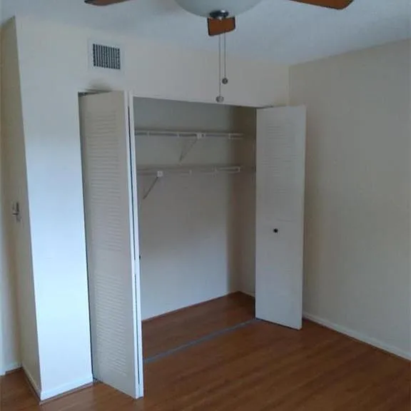 115 Gardens Dr #202 — Photo 11