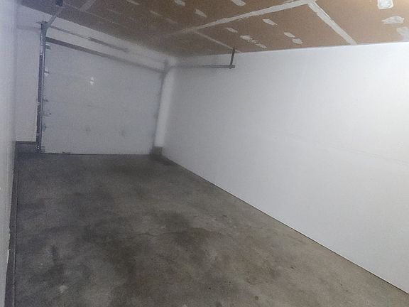 3rd image of 108 NE 41st Ave
