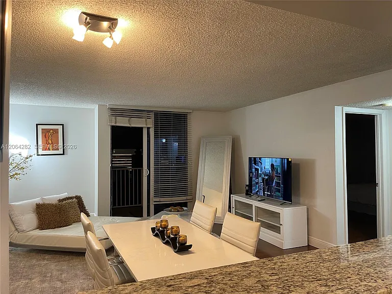 800 N Miami Ave #E-1605 — Photo 14