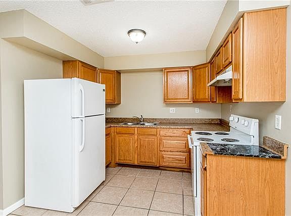 5th image of 4791 Viola St