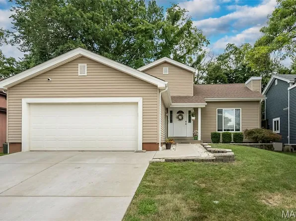 1626 Rishon Hill Dr, Saint Louis, MO 63146