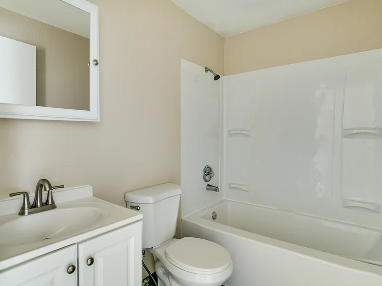 2412 S I St #3 — Photo 19