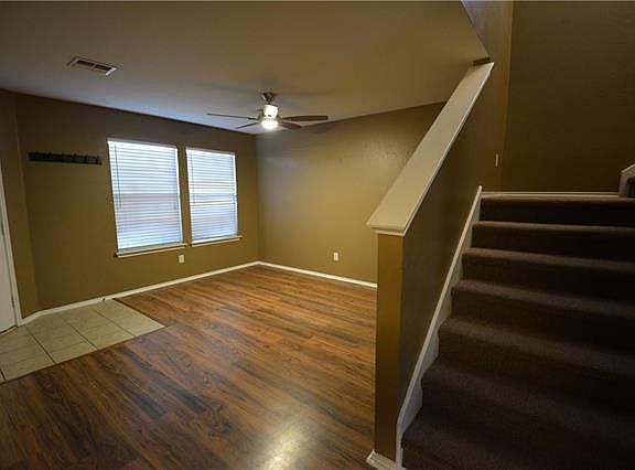 3rd image of 3315 Sherbrooke Pl