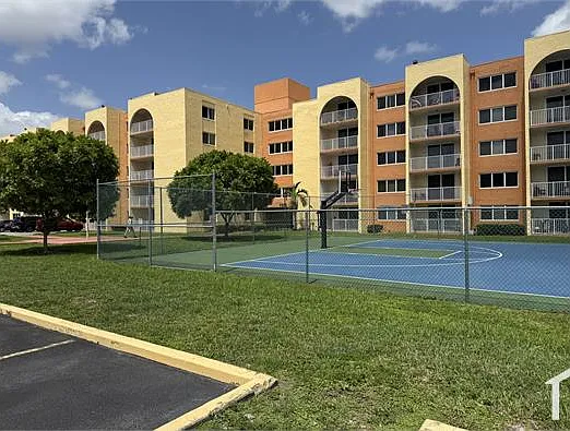 6980 NW 186th St #523A — Photo 22