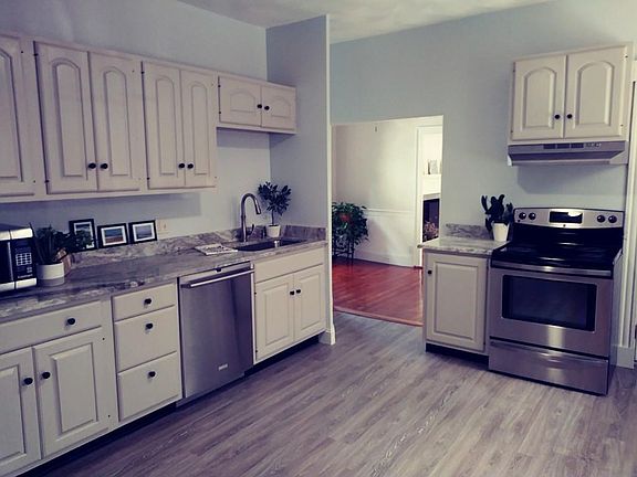 2nd image of 12 Carlton St #1