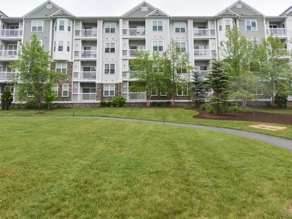 62 Abigail Way #2003, Reading, MA 01867