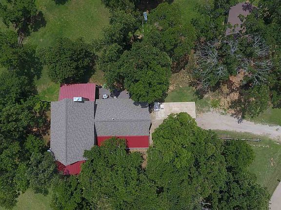3rd image of 409 Ridgewood Rd