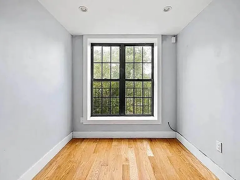 934 Lafayette Ave #1 — Photo 4