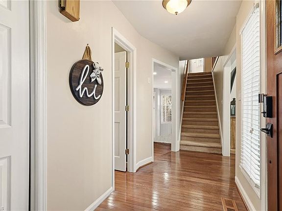 4th image of 150 Tullyries Ln