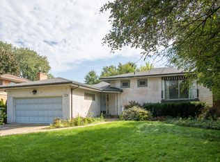 6717 N Keeler Ave, Lincolnwood, IL 60712