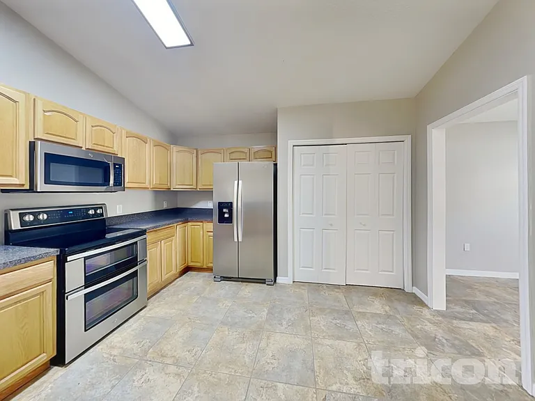 569 Cody Caleb Dr — Photo 4