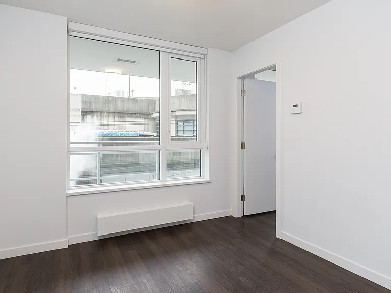 183 Georgia St E — Photo 152