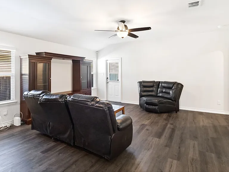 7451 Hercules Point — Photo 10