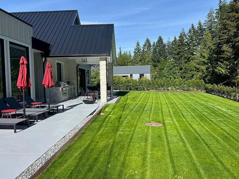 372 Moyne Dr — Photo 33