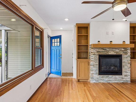 4th image of 3433 Churchill St