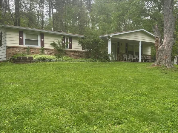 1449 Hard Scrapple Rd, Wellston, OH 45692