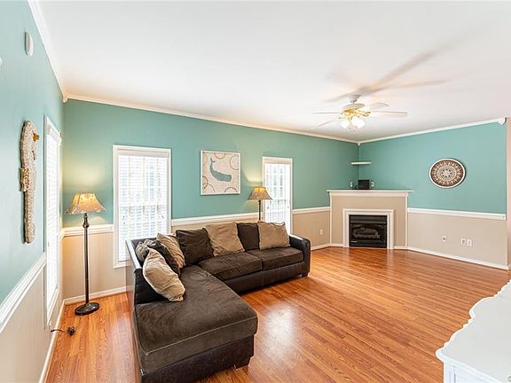 2nd image of 3136 Talleywood Ln