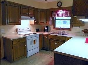 4th image of 48 Sunderland Dr