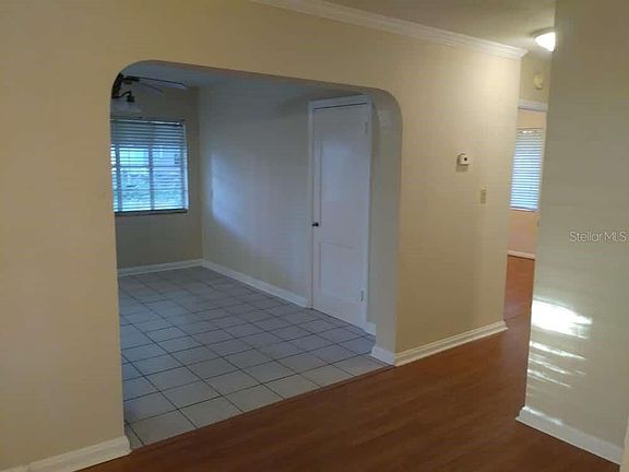 5th image of 1544 S Lake Shipp Dr