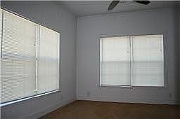 5th image of 634 University Ave