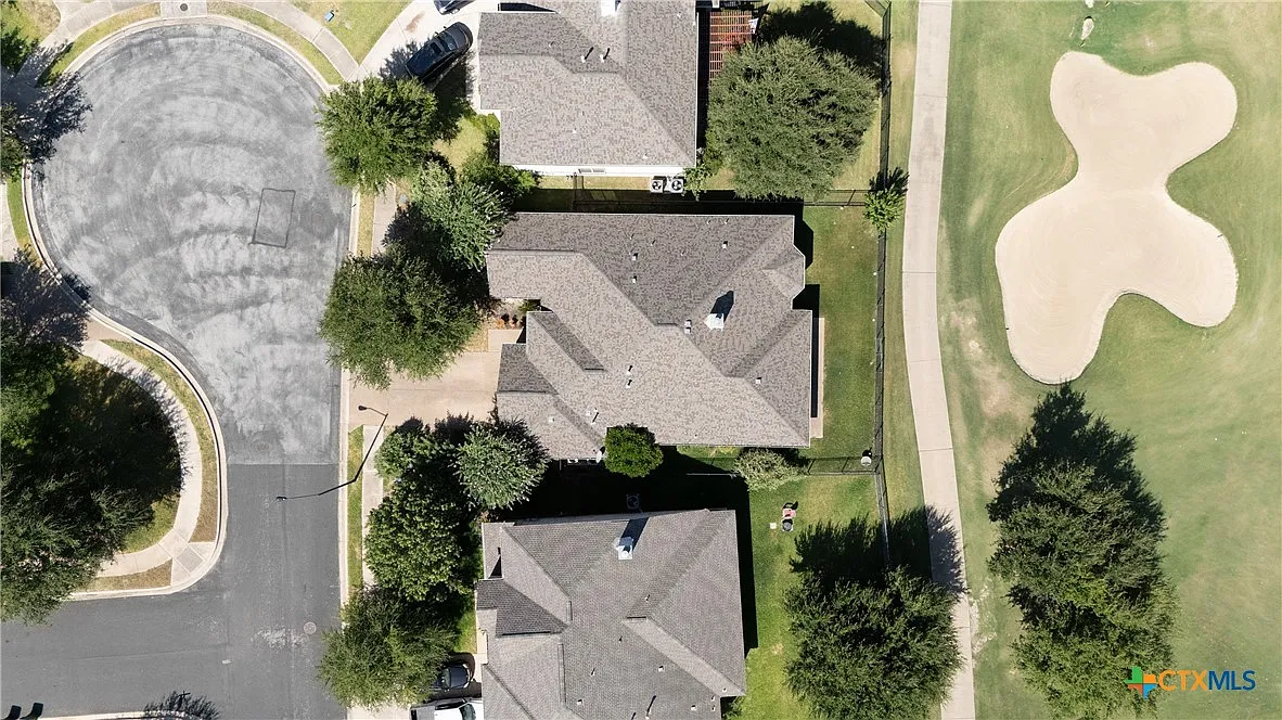 4 bed, 2.5 bath, 2652 sqft, $2,600 — Photo 4